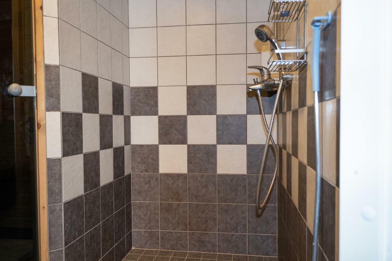 Tastulan Lomakylae Hotel Kaustinen Eksteriør billede